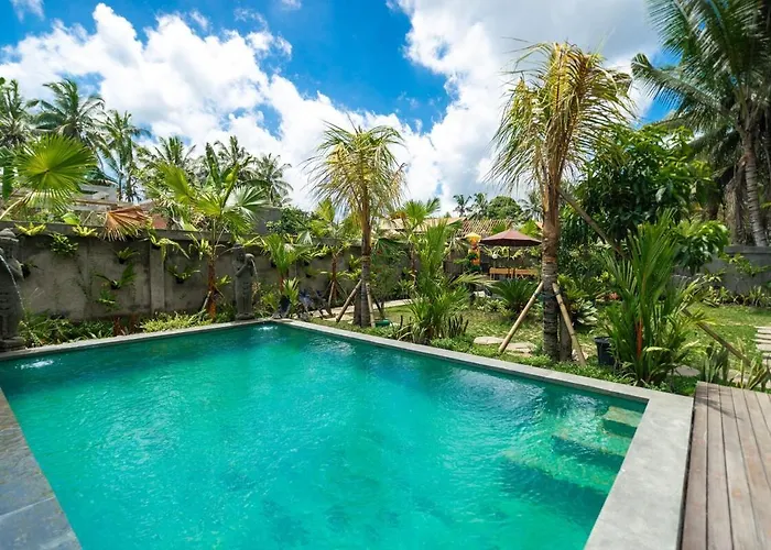 Lumbung Sari Wooden Private With Greenery View Villa