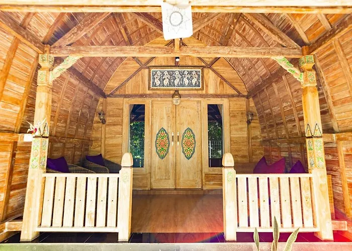 Lumbung Sari Wooden Private With Greenery View Villa *